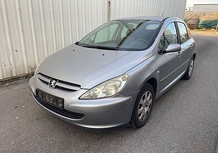 Peugeot 307 Tendance Klima/Servolenkung/TÜV bis 04-2027