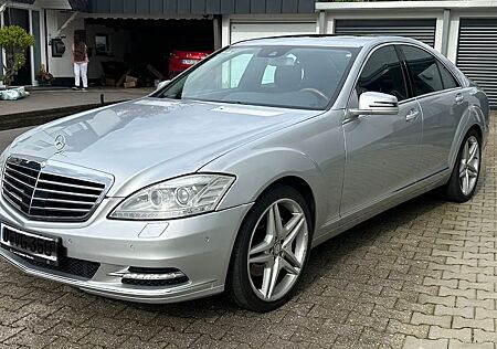 Mercedes-Benz S 350 V6 Benzin AMG Line Paket