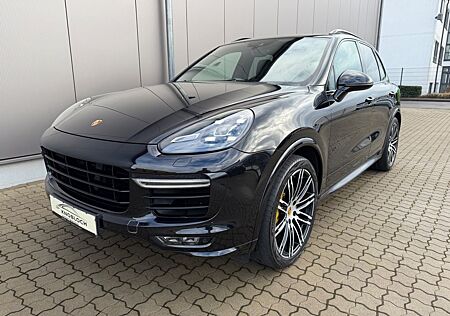 Porsche Cayenne Turbo S !SportDesign, Approved, AHK!