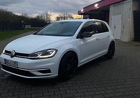VW Golf Volkswagen 1.6 TDI SCR IQ.DRIVE IQ.DRIVE