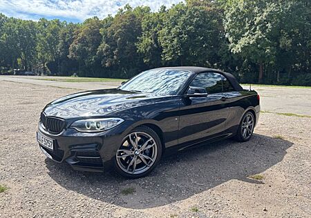 BMW M235i xDrive Steptronic Cabrio -