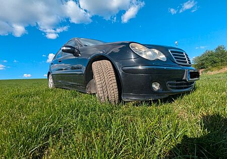 Mercedes-Benz C 180 KOMPRESSOR AVANTGARDE Avantgarde