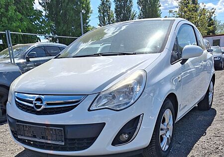 Opel Corsa D Satellite
