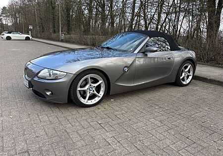 BMW Z4 3.0 E85 (Originalzustand !!!)