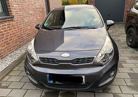 Kia Rio 1.2 Edition 7 scheckheft gepflegt 1.Hand