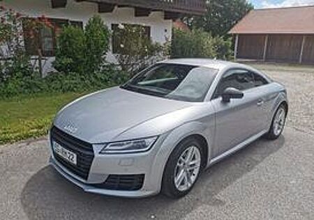 Audi TT Coupe 1.8 TFSI -