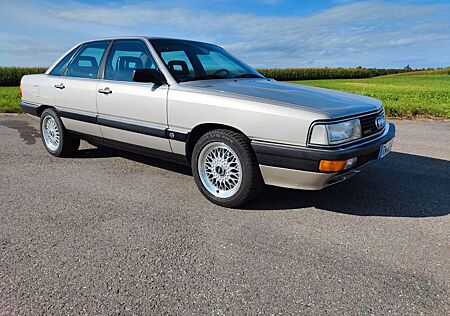 Audi 200 turbo quattro 10V H-Zulassung