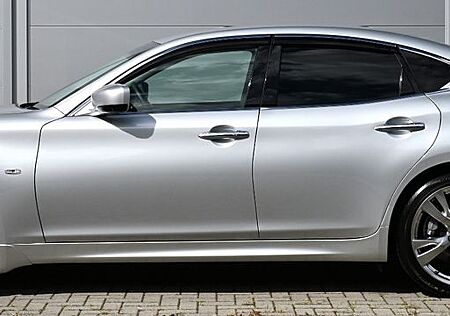 Nissan Fuga 3,7 GT Type S