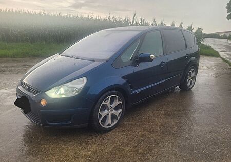 Ford S-Max 2,5 Titanium Titanium