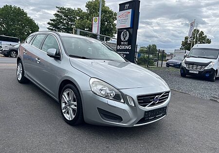 Volvo V60 Momentum/120Kw/5Zyli/Distr./Navi/Klima/Pdc/