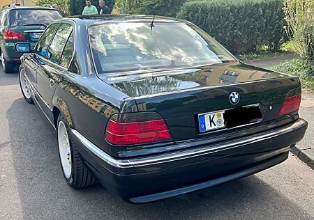 BMW 740i A - Oldtimer