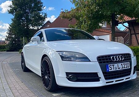 Audi TT Coupe 1.8 TFSI -