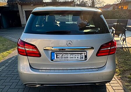 Mercedes-Benz B 180 d -