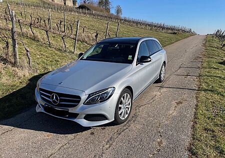 Mercedes-Benz C 250 d T AVANTGARDE Panorama Night Burmester