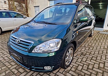 Toyota Avensis Verso 2.0 Sol Automatik 6 Sitzer AHK 1.H