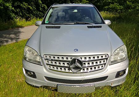 Mercedes-Benz ML 350 4MATIC -