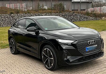 Audi Q4 e-tron 50 e-tron quattro -