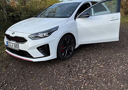 Kia Cee'd / Ceed 1.6 T-GDI GT GT