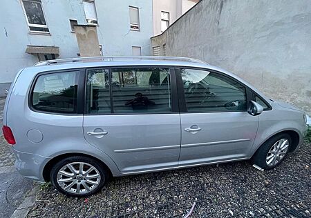 VW Touran Volkswagen 1.6 TDI -