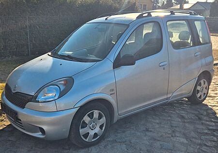 Toyota Yaris 1.5 Linea Sol