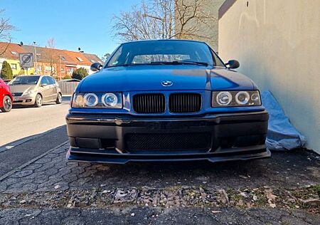 BMW 318i
