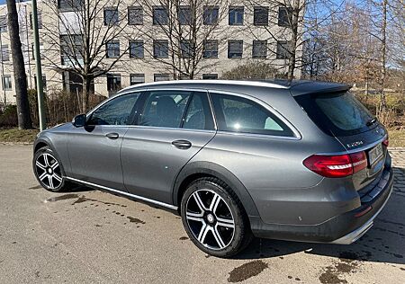 Mercedes-Benz E 220 d 4MATIC T All-Terrain Autom. All-Terrain