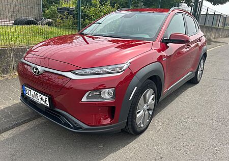 Hyundai Kona Elektro DAB+ 150kW Style-Paket Wärmepumpe