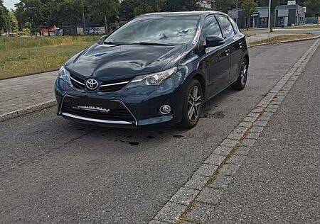 Toyota Auris Edition 1,6-l-Valvematic Multidrive S ...