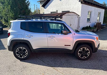 Jeep Renegade 1.6 MultiJet D 4x4 Trailhawk