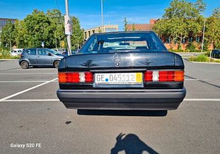 Mercedes-Benz 190