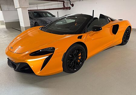 McLaren Artura Spider MY2025 - 700PS