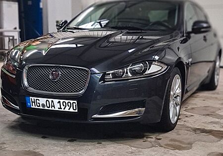 Jaguar XF 2.2 L Diesel -