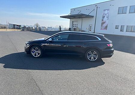 VW Arteon Volkswagen 2.0 TSI SB DSG 4Mo R IQ-LIGHT AHK PANO
