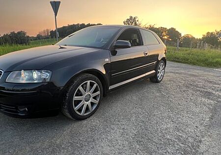 Audi A3 3.2 quattro DSG S line Sportpaket plus S ...
