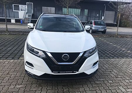 Nissan Qashqai N-Connecta 4x4 Pano Kamira