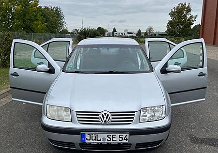 VW Bora Volkswagen 1.6 Edition Edition