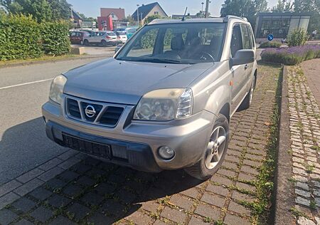 Nissan X-Trail 2,2 Di Elegance