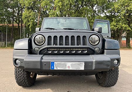 Jeep Wrangler 2.8l Sahara, Hard- und Softtop