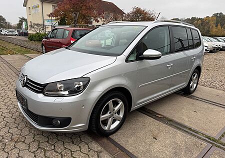 VW Touran Volkswagen Comfortline 1,6 TDI*Autom*AHK*Klima*Panor