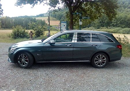 Mercedes-Benz C 180 .KEY-LESS-GO,LED, Ambiente,Navi,E-Heckklape