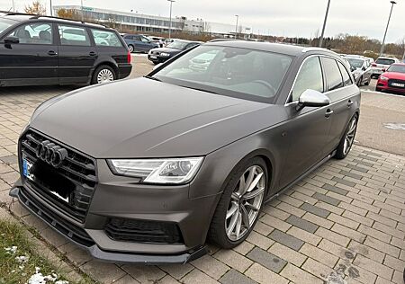 Audi A4 2.0 TFSI ultra S tronic Avant -