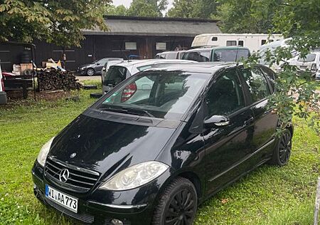 Mercedes-Benz 200