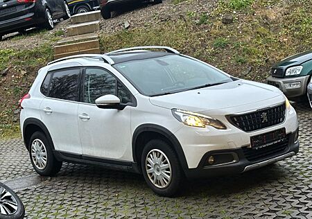 Peugeot 2008 Allure Pano Navi Kamera
