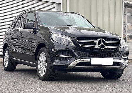 Mercedes-Benz GLE 250 GLE 250d 4MATIC S-DACH AHK TEMPOMAT NAVI TOTWINK