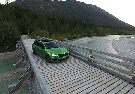 Skoda Octavia 2.0 TSI DSG RS Combi RS