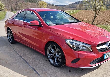 Mercedes-Benz CLA 180 Urban , Coupé