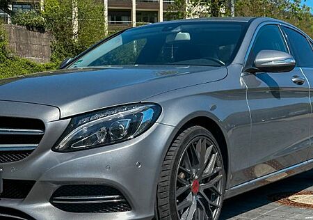 Mercedes-Benz C 200 -