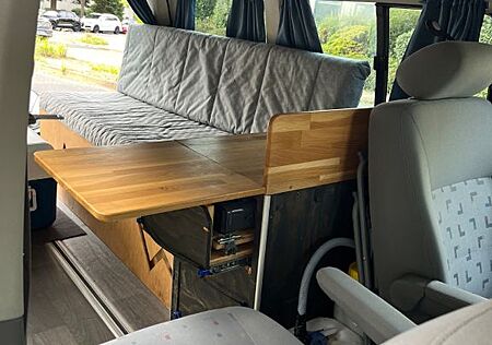 VW T5 Multivan Volkswagen 2,5 - Campingumbau, Startbereit