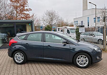 Ford Focus Lim. Titanium 1.6 TDCI EURO 5 TÜV. 12.2026