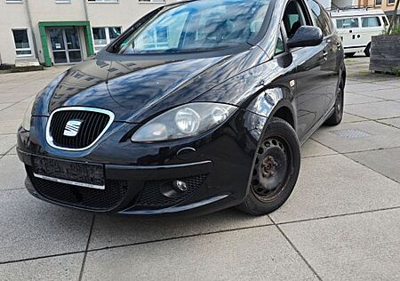 Seat Altea XL 1.4TSI wenig KM 8 fach bereift Parkhilf